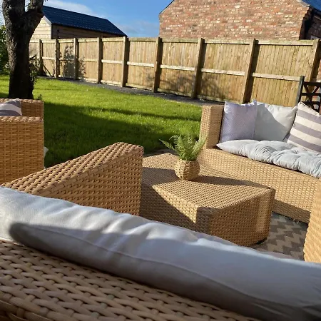 The Annex: 2 Bedroom Cottage, Countryside, Peaceful Getaway With Garden Easingwold